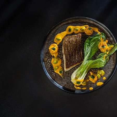 Lone By Maistra Collection