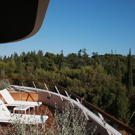 Lone By Maistra Collection Отель