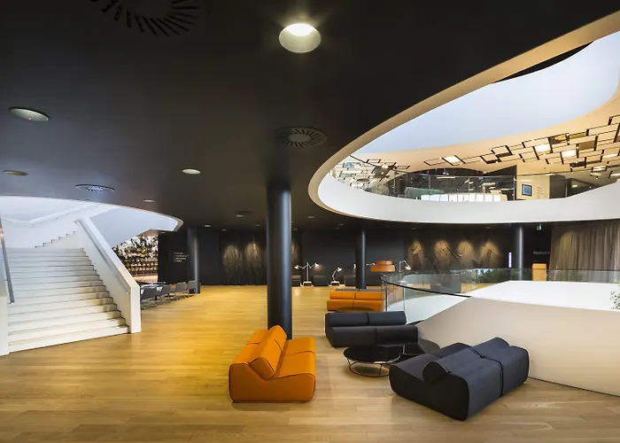 Lone By Maistra Collection