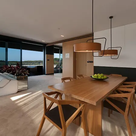 Lone By Maistra Collection 5* Ρόβινι