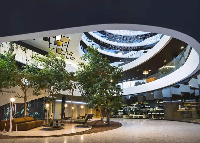 Lone By Maistra Collection Hotel