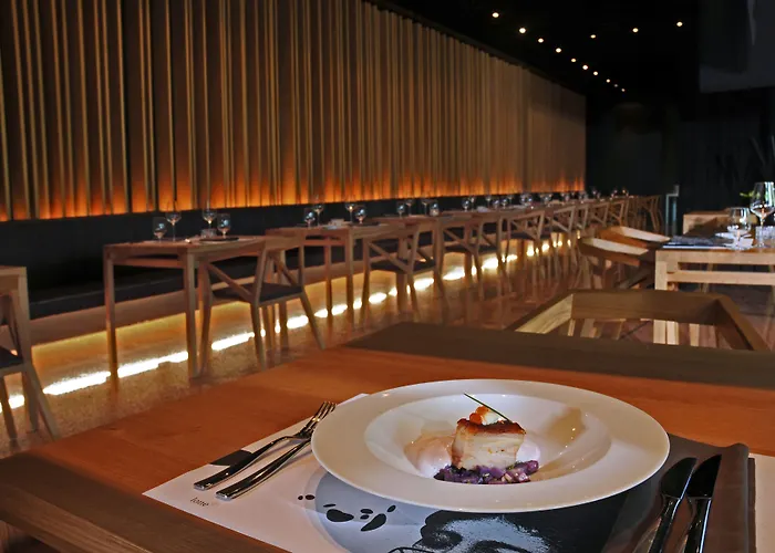 Lone By Maistra Collection