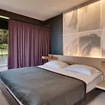 Lone By Maistra Collection Hotel 5*