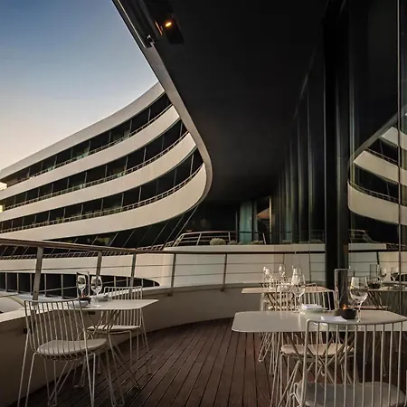 Lone By Maistra Collection