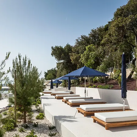 Lone By Maistra Collection Hotel 5*