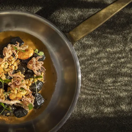 Lone By Maistra Collection